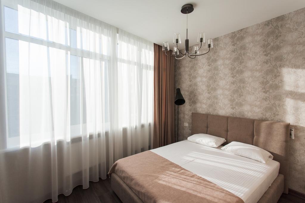 Modern Double Bedroom Apartment In Arkadia Oděsa Exteriér fotografie